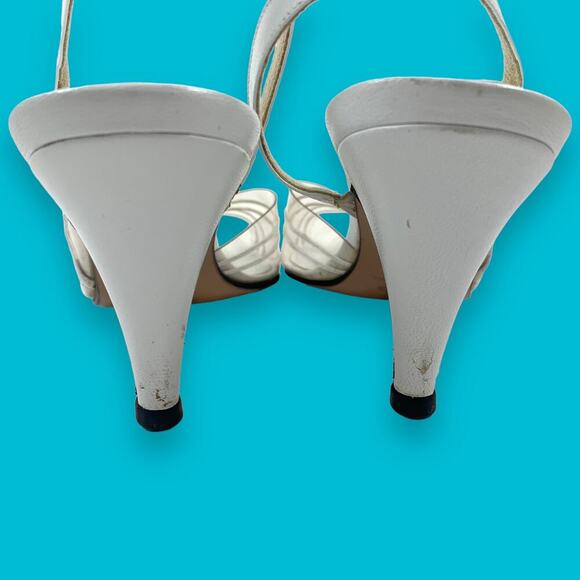 ❌SOLD❌1960s KEMP'S SHOE SALON White leather and clear slingback shoes - Picture 11 of 14